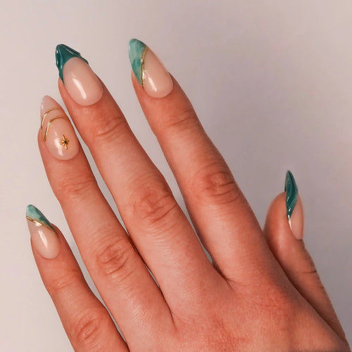 Emerald Alma Nails