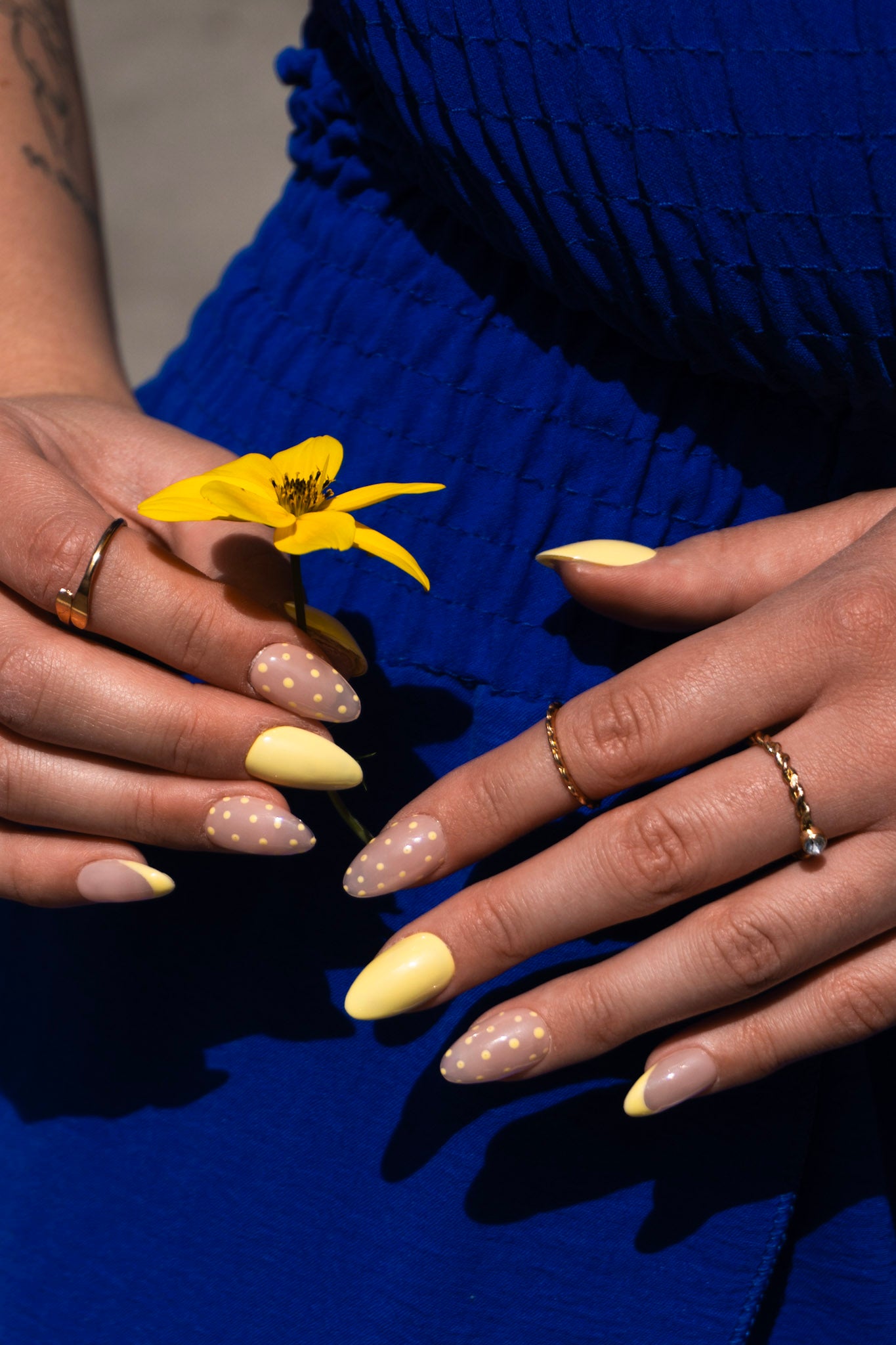 Dandelion Alma Nails